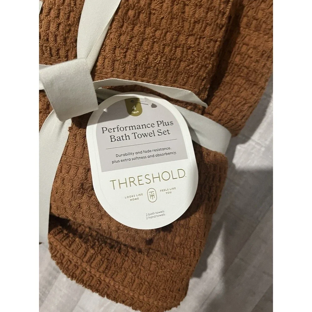 Threshold Performance Plus 4-Piece 100% Cotton Towel Set w/ Hanging Loop Brown